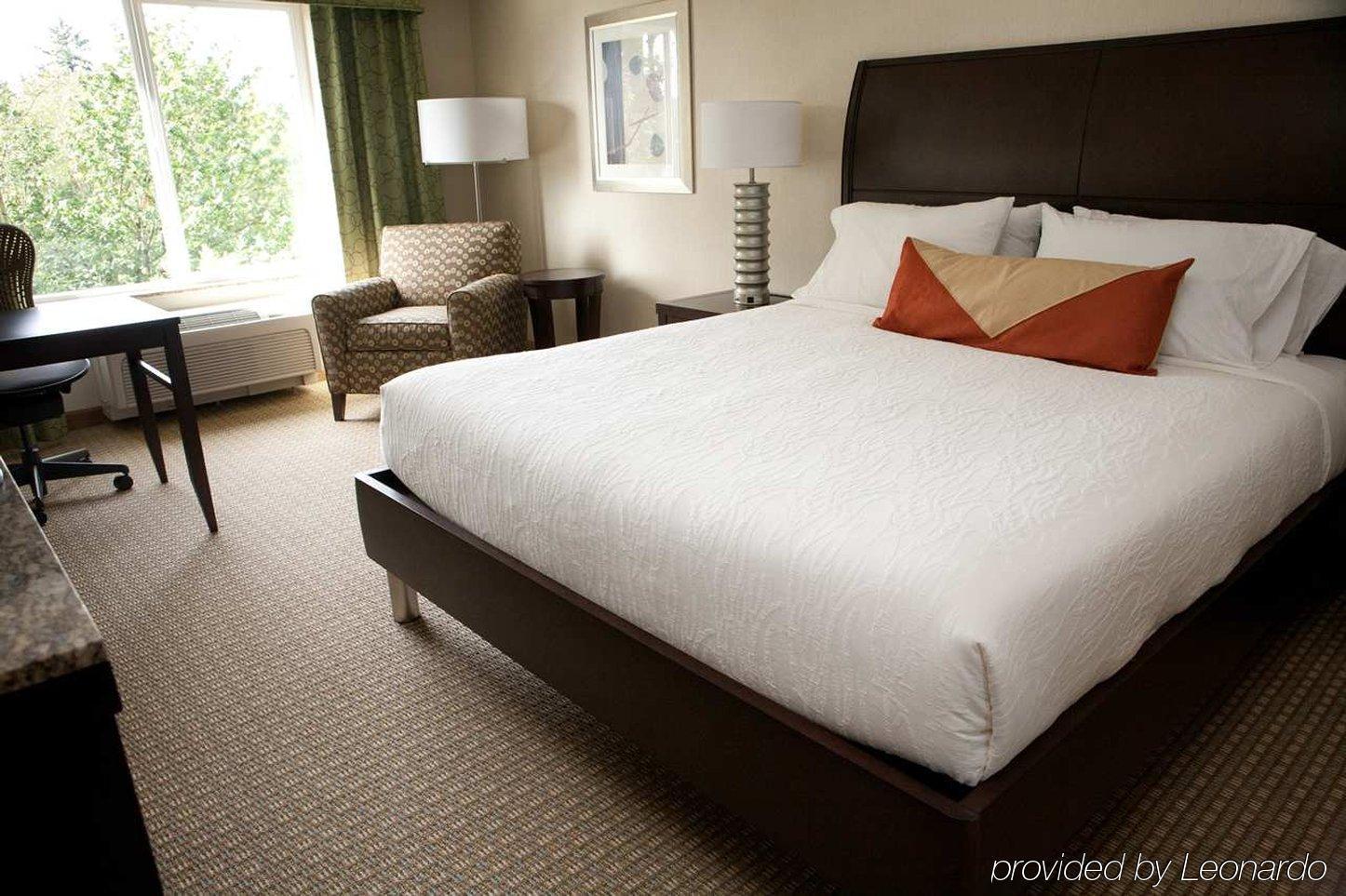 Hilton Garden Inn Seattle/Ботъл Стая снимка